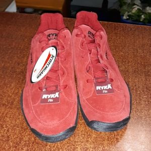 ..RYKA fits size 9m walking sneakers